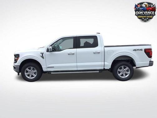 Oxford White 2025 Ford F-150 XLT