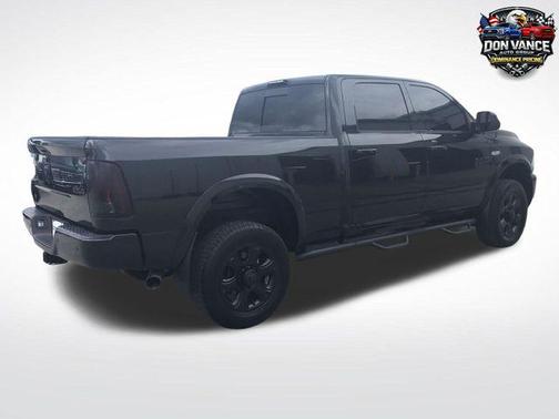 Brilliant Black Crystal Pearlcoat 2018 RAM 2500 Laramie Crew Cab 4x4 6'4' Box