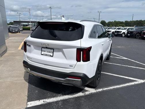 2024 Kia Sorento S