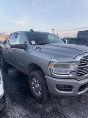 2024 RAM 2500 Laramie Crew Cab 4x4 6'4' Box