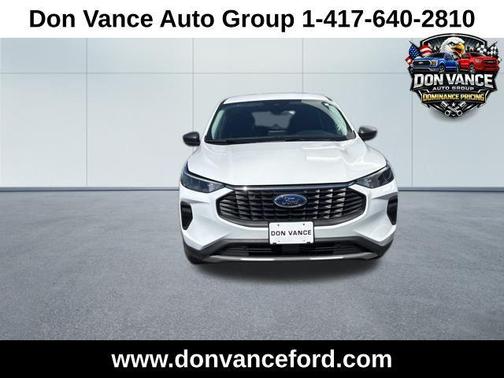 Oxford White 2023 Ford Escape Active