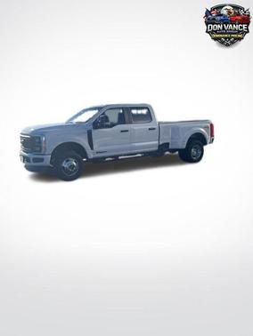 Oxford White 2026 Ford F-350 XL