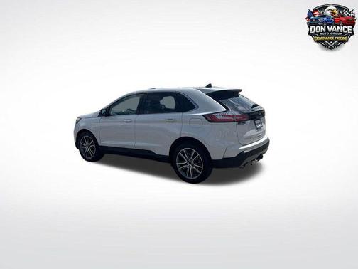 Star White Metallic Tri-Coat 2024 Ford Edge Titanium