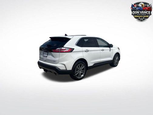 Star White Metallic Tri-Coat 2024 Ford Edge Titanium