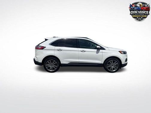 Star White Metallic Tri-Coat 2024 Ford Edge Titanium