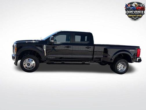 Agate Black Metallic 2026 Ford F-450 XL