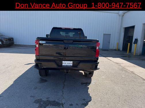Mosaic Black Metallic 2022 Chevrolet Silverado 2500 Custom