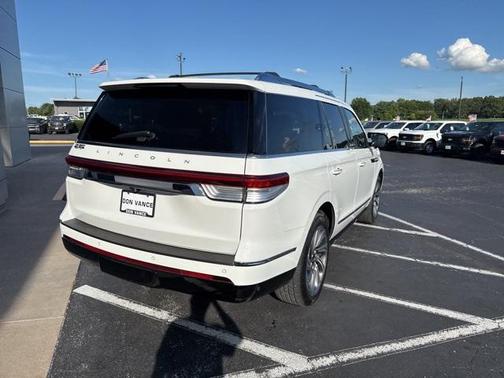 2022 Lincoln Navigator Reserve