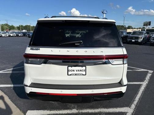2022 Lincoln Navigator Reserve