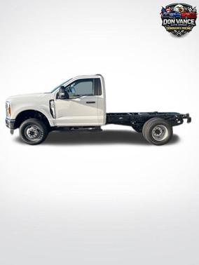 Oxford White 2026 Ford F-350 XL