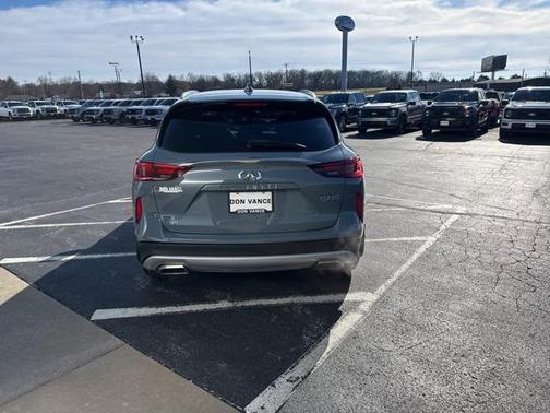 2023 INFINITI QX50 LUXE AWD
