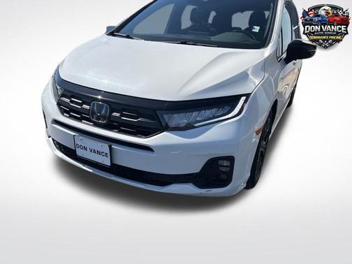 Platinum White Pearl 2025 Honda Odyssey Sport-L
