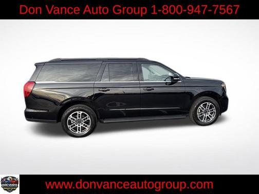 Black Metallic 2025 Ford Expedition Max Active 4x4
