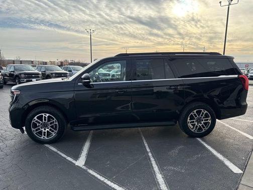 2025 Ford Expedition Max Active 4x4