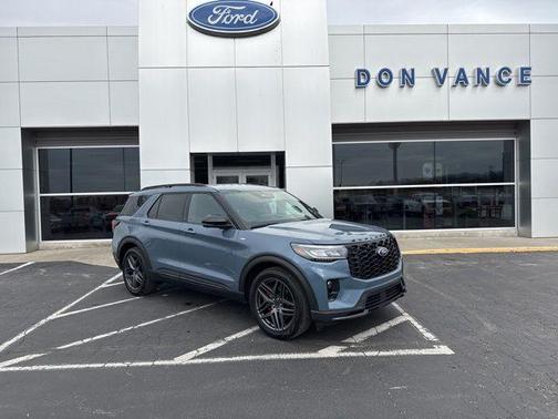 2025 Ford Explorer ST-Line