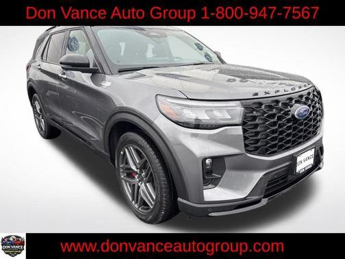 Gray Metallic 2025 Ford Explorer ST-Line