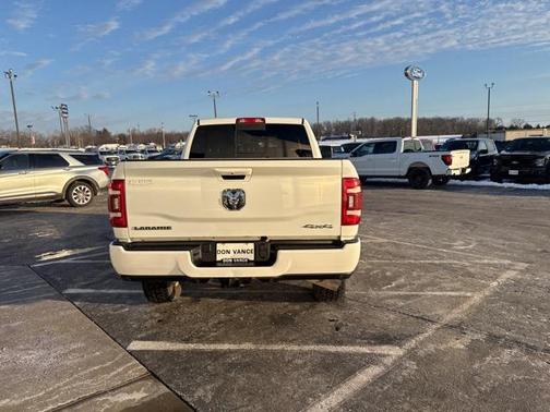 2024 RAM 2500 Laramie Crew Cab 4x4 6'4' Box
