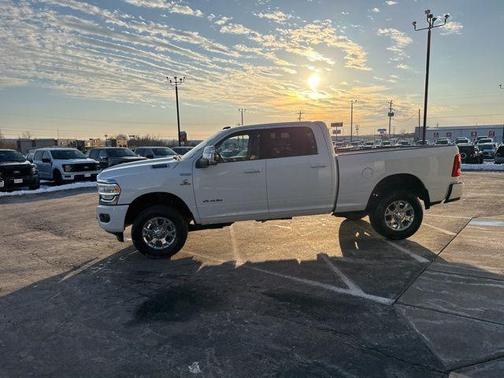 2024 RAM 2500 Laramie Crew Cab 4x4 6'4' Box