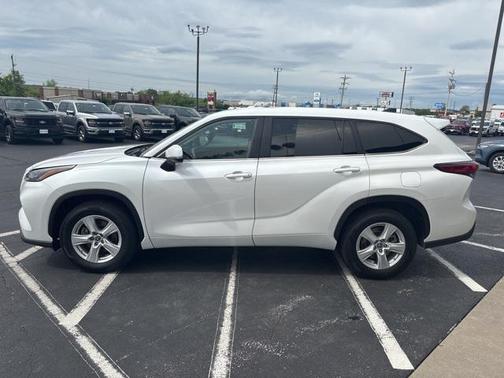 2023 Toyota Highlander L