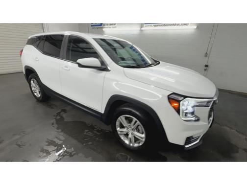 Summit White 2024 GMC Terrain SLE