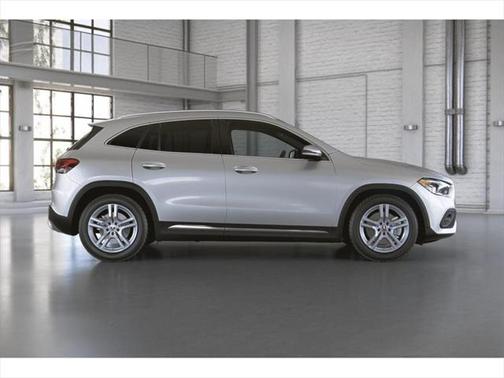 2021 Mercedes-Benz GLA 250 Base 4MATIC