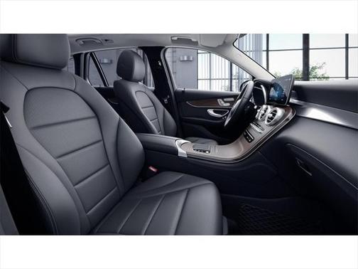 2021 Mercedes-Benz GLC 300 4MATIC
