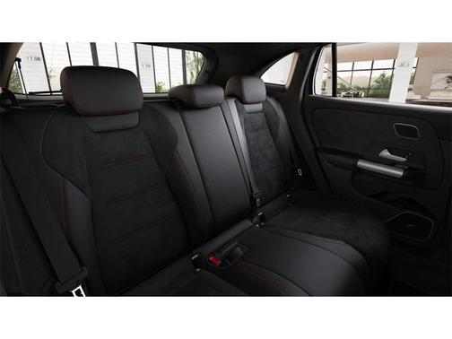 2026 Mercedes-Benz AMG GLA 35 4MATIC