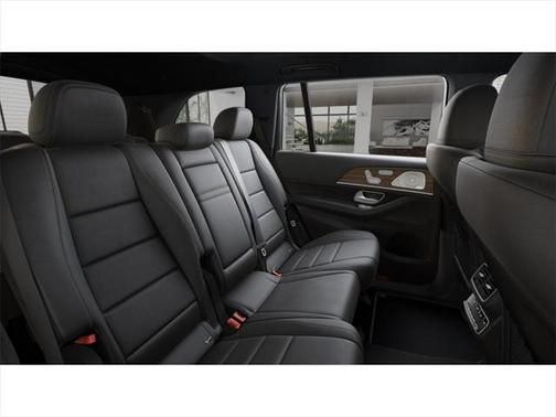 2025 Mercedes-Benz GLS 450 4MATIC