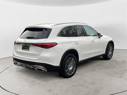 2026 Mercedes-Benz GLC 300 4MATIC