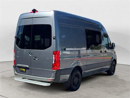 2024 Mercedes-Benz Sprinter 2500 Standard Roof