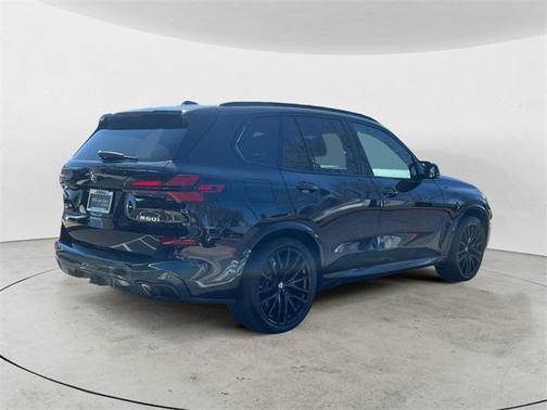 2024 BMW X5 M60i
