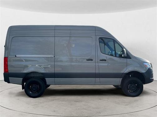 2026 Mercedes-Benz Sprinter 2500 Cargo 144 WB