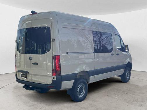 2026 Mercedes-Benz Sprinter 2500 Cargo 144 WB