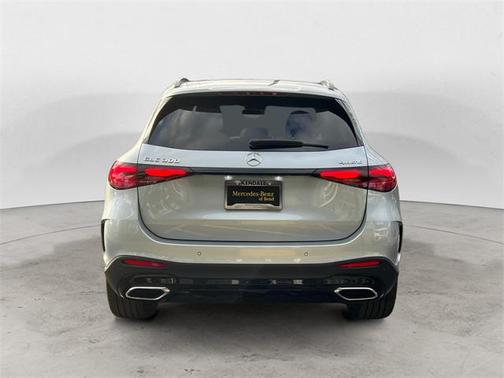2026 Mercedes-Benz GLC 300 4MATIC
