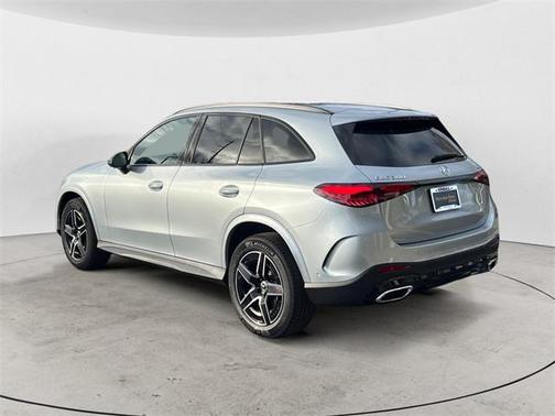 2026 Mercedes-Benz GLC 300 4MATIC