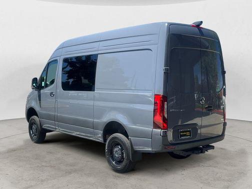 2026 Mercedes-Benz Sprinter 2500 Cargo 144 WB