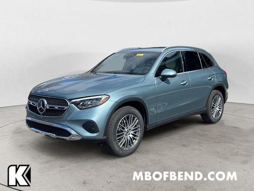 Silver Metallic 2026 Mercedes-Benz GLC 300 4MATIC