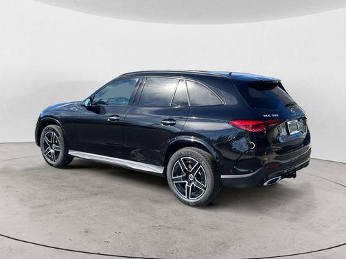 2026 Mercedes-Benz GLC 300 4MATIC
