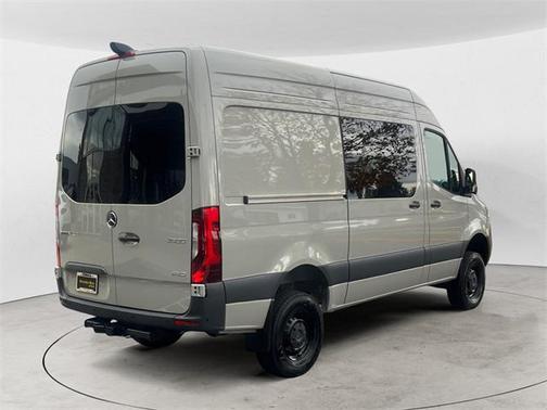 2026 Mercedes-Benz Sprinter 2500 Cargo 144 WB
