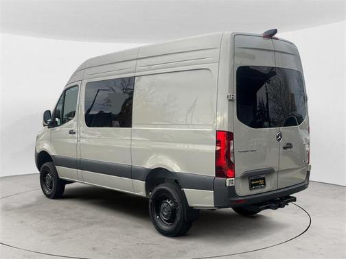 2026 Mercedes-Benz Sprinter 2500 Cargo 144 WB