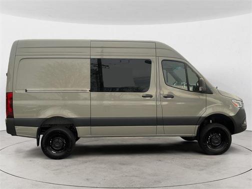 2026 Mercedes-Benz Sprinter 2500 Cargo 144 WB