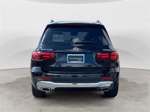 2025 Mercedes-Benz GLB 250 4MATIC