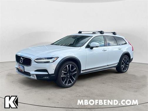 2018 Volvo V90 Cross Country T5