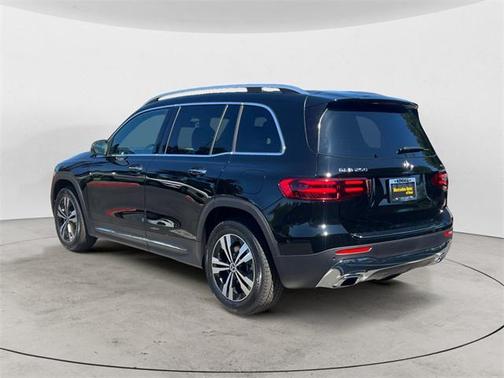 2025 Mercedes-Benz GLB 250 4MATIC