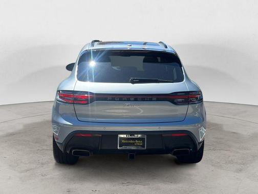Dolomite Silver Metallic 2025 Porsche Macan Macan