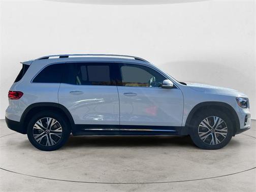 2025 Mercedes-Benz GLB 250 4MATIC