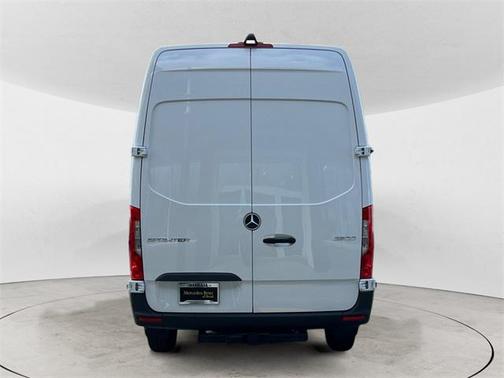 2025 Mercedes-Benz Sprinter 2500 High Roof