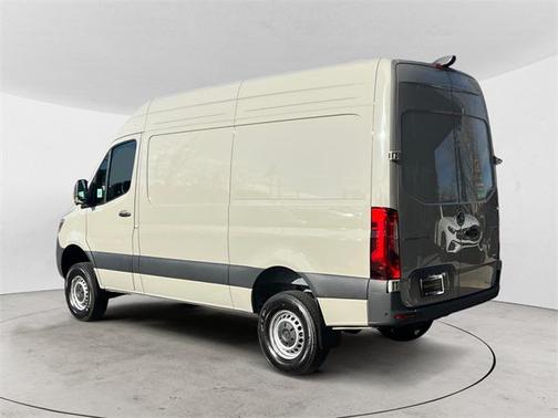 2026 Mercedes-Benz Sprinter 2500 Cargo 144 WB