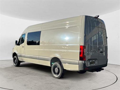 2026 Mercedes-Benz Sprinter 2500 Cargo 170 WB