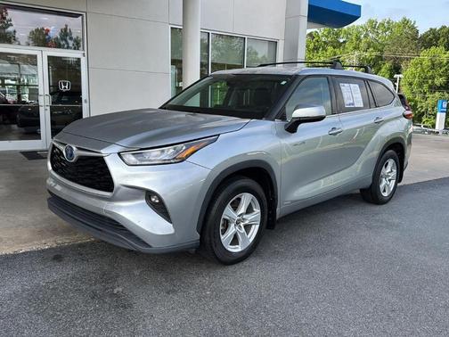 2020 Toyota Highlander Hybrid LE